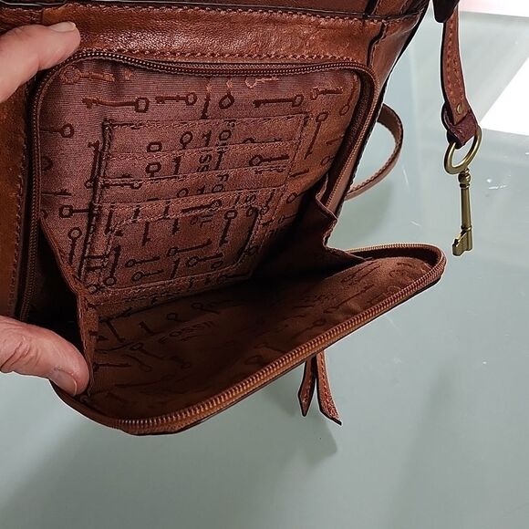 Fossil Leather Bag - Picture 4 of 9